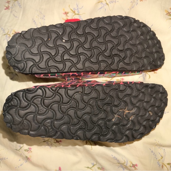 Birkenstock Arizona Sandals - Picture 6 of 8